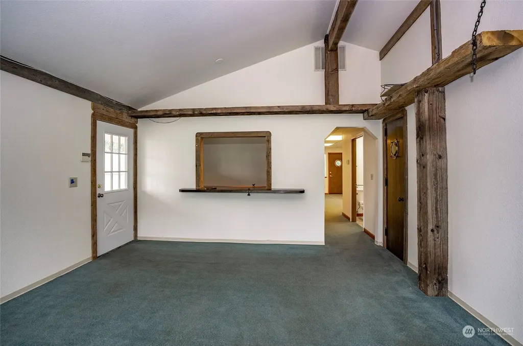 8908 Key Peninsula Highway NW Gig Harbor WA 98349
