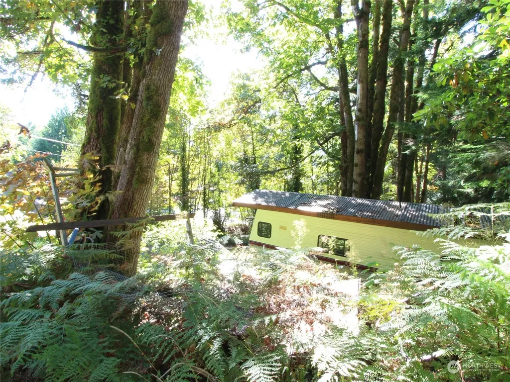 6426 Santa Fe Trail Maple Falls WA 98266