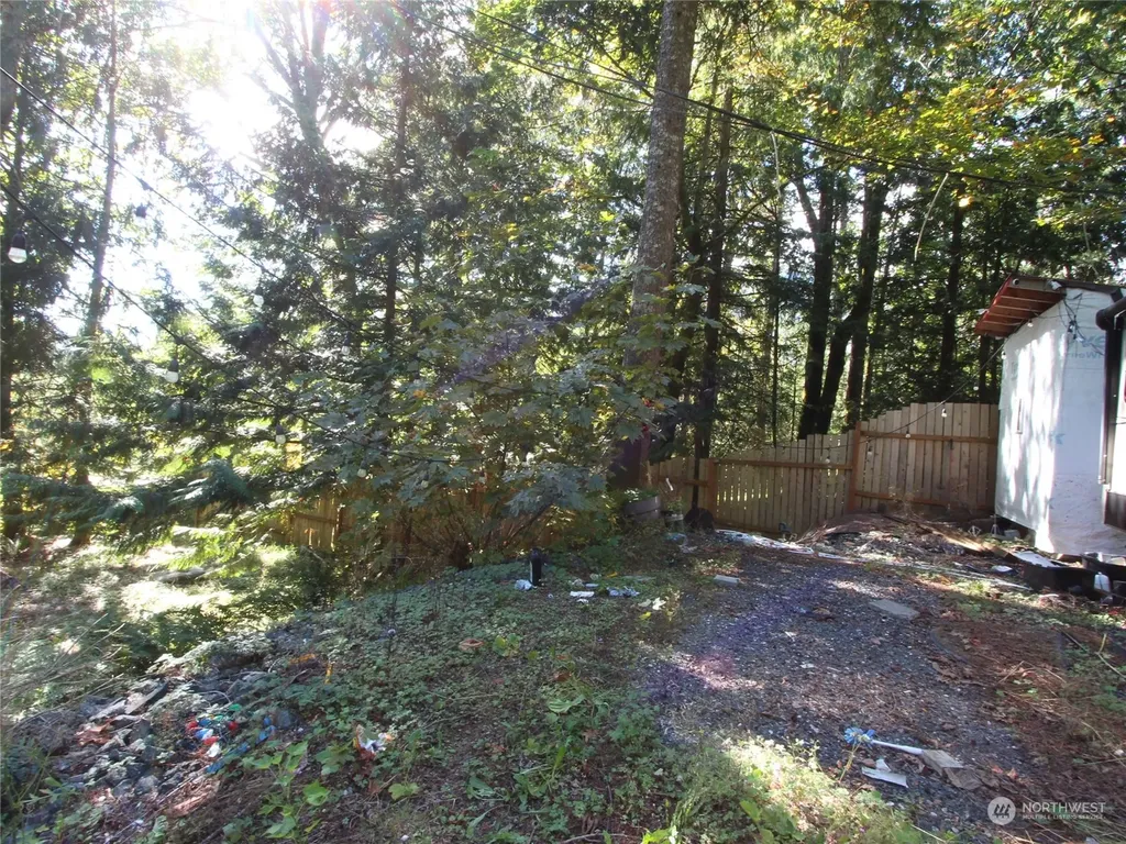 6426 Santa Fe Trail Maple Falls WA 98266