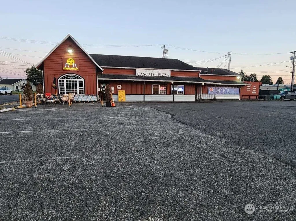 203 W Main Street Elma WA 98541