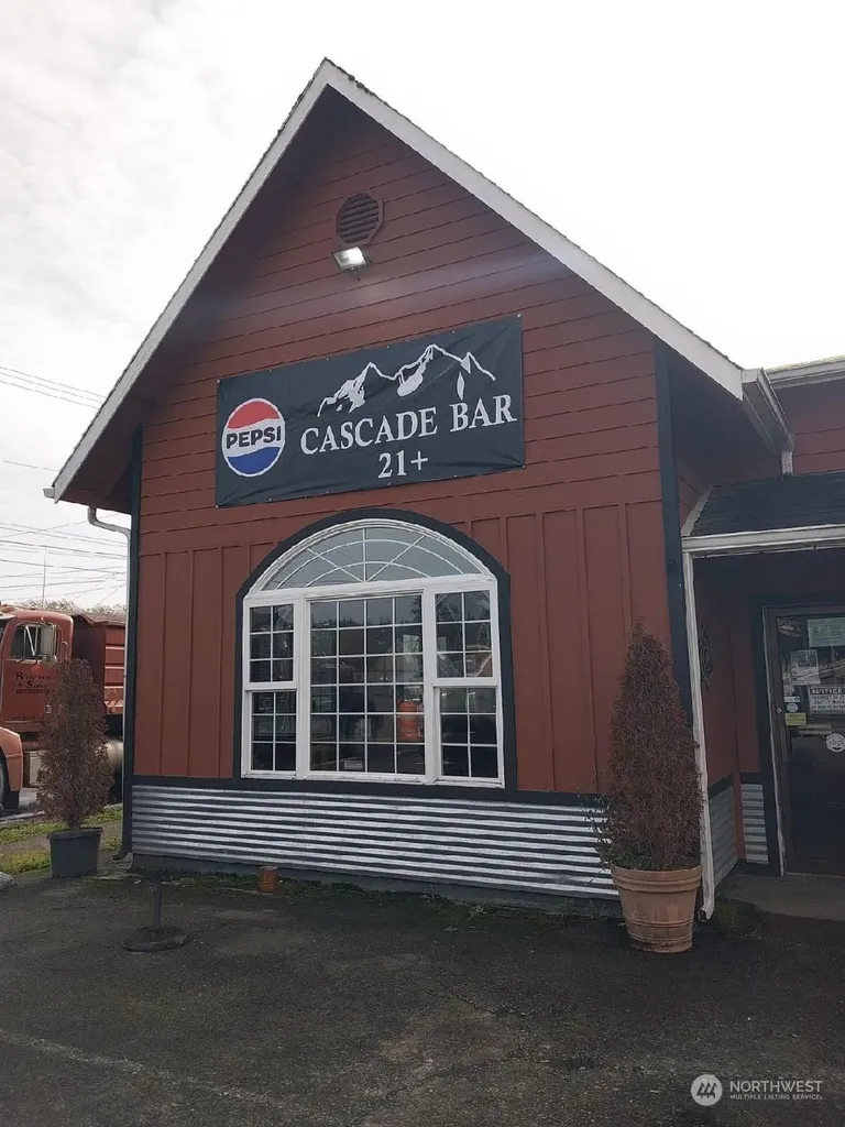 203 W Main Street Elma WA 98541