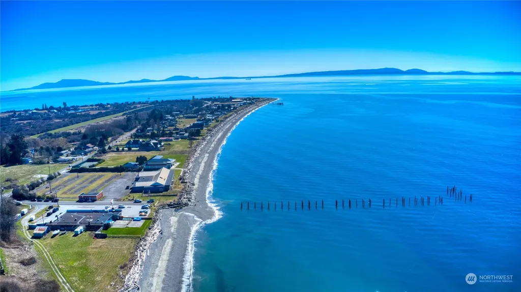 1438 Gulf Road Point Roberts WA 98281