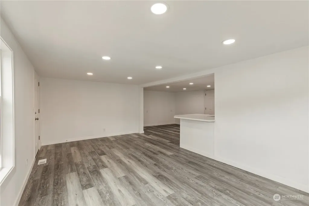 15806 54th Street Ct E Sumner WA 98390