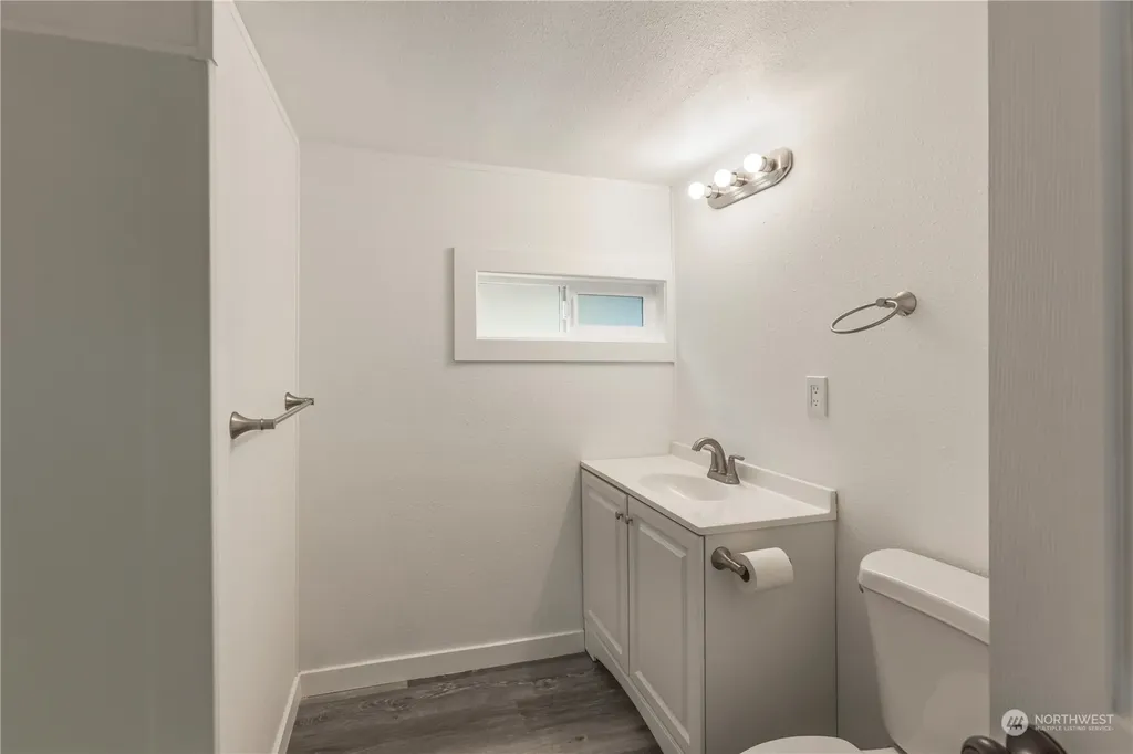 15806 54th Street Ct E Sumner WA 98390