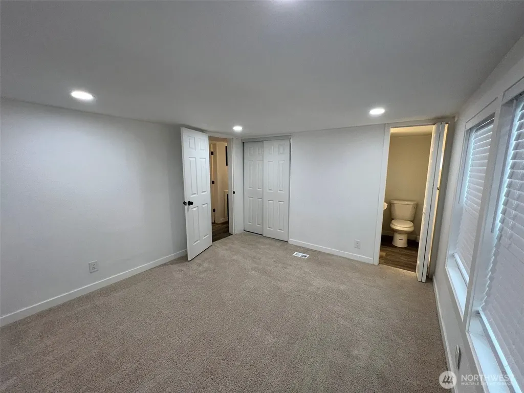 15806 54th Street Ct E Sumner WA 98390