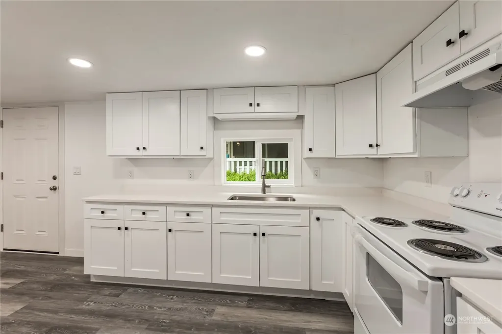 15806 54th Street Ct E Sumner WA 98390