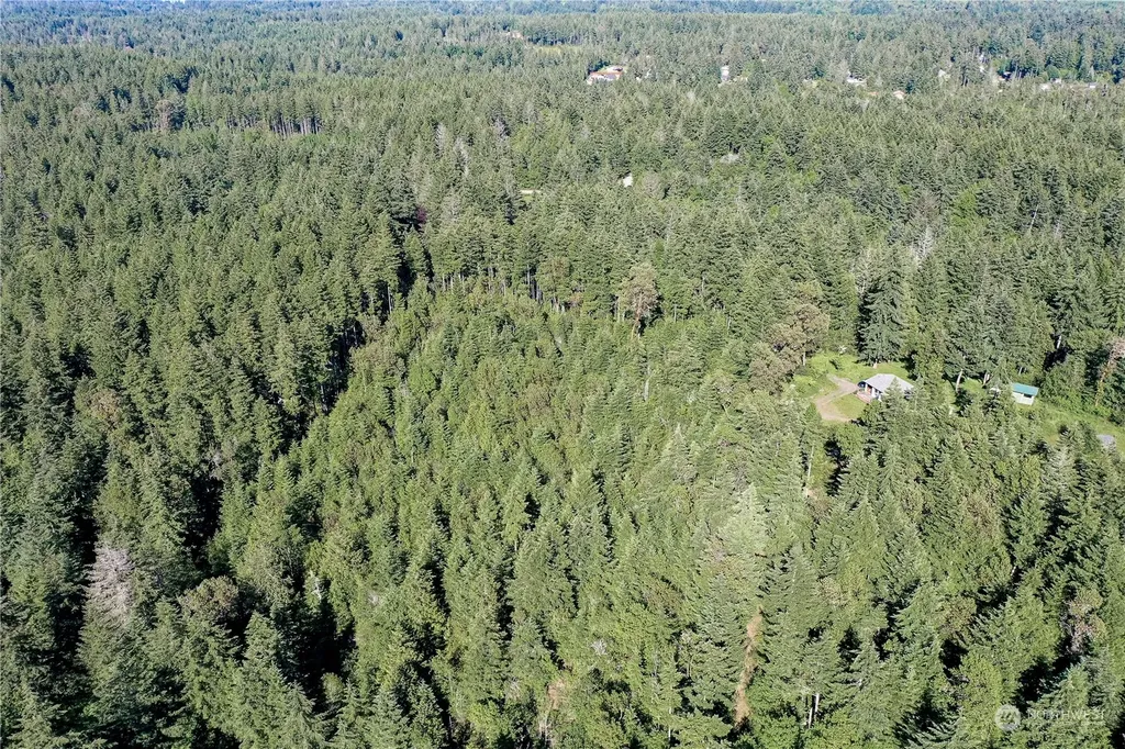 1415 208th Avenue SW Lakebay WA 98349