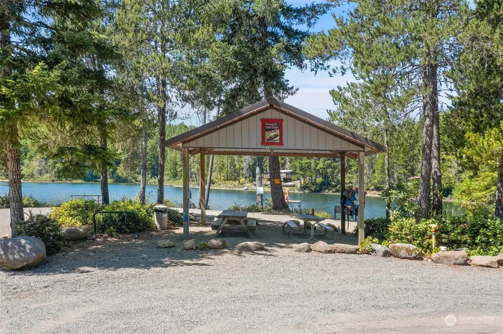 41 N Paradise Drive Lilliwaup WA 98555