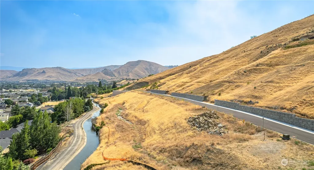 1841 Broadway Place Wenatchee WA 98801