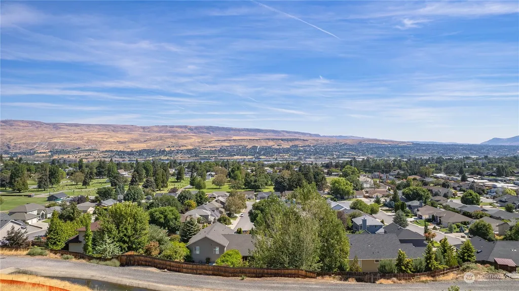 1845 Broadway Place Wenatchee WA 98801