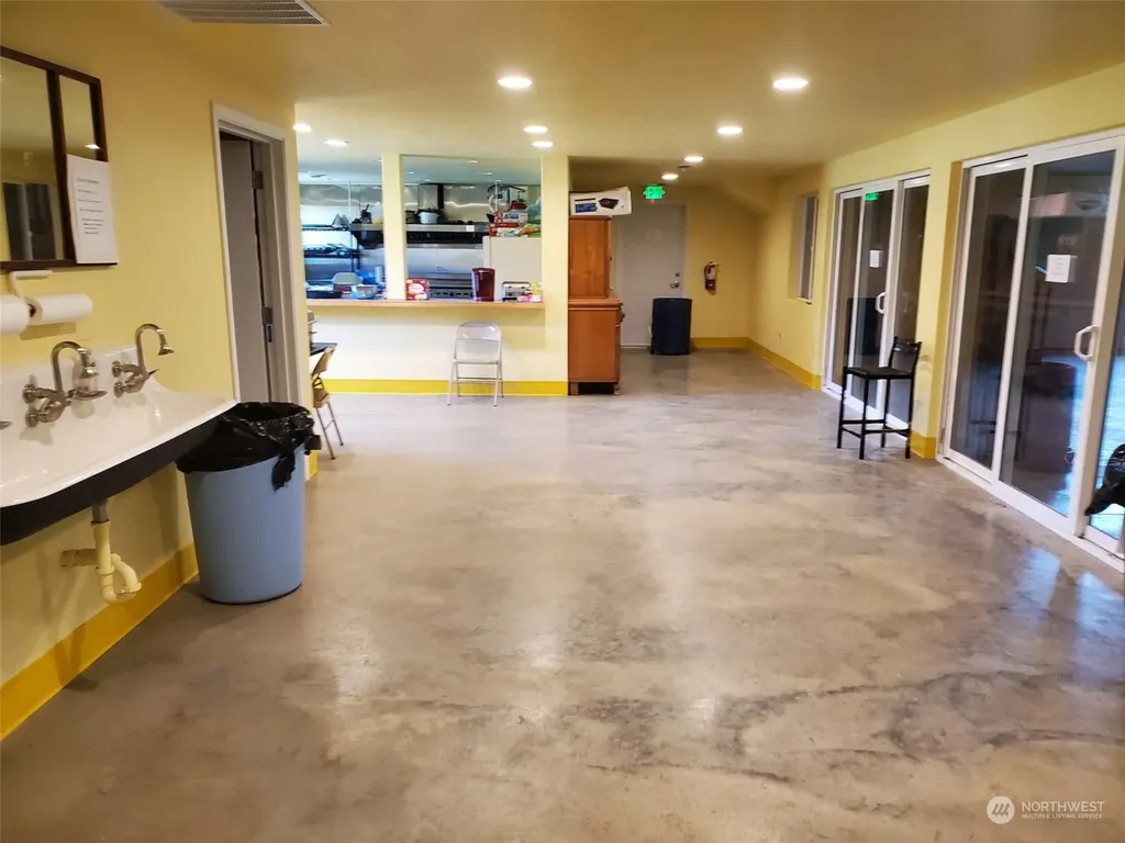 1377 Hining Road Winlock WA 98596