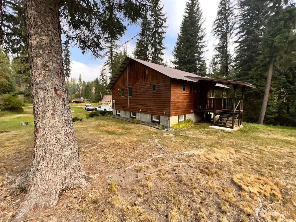 5 Vista Drive Republic WA 99166