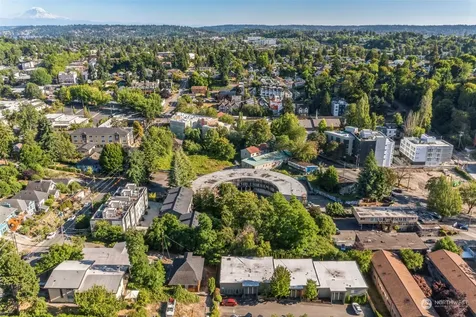 3939 S Farrar Street Seattle WA 98118