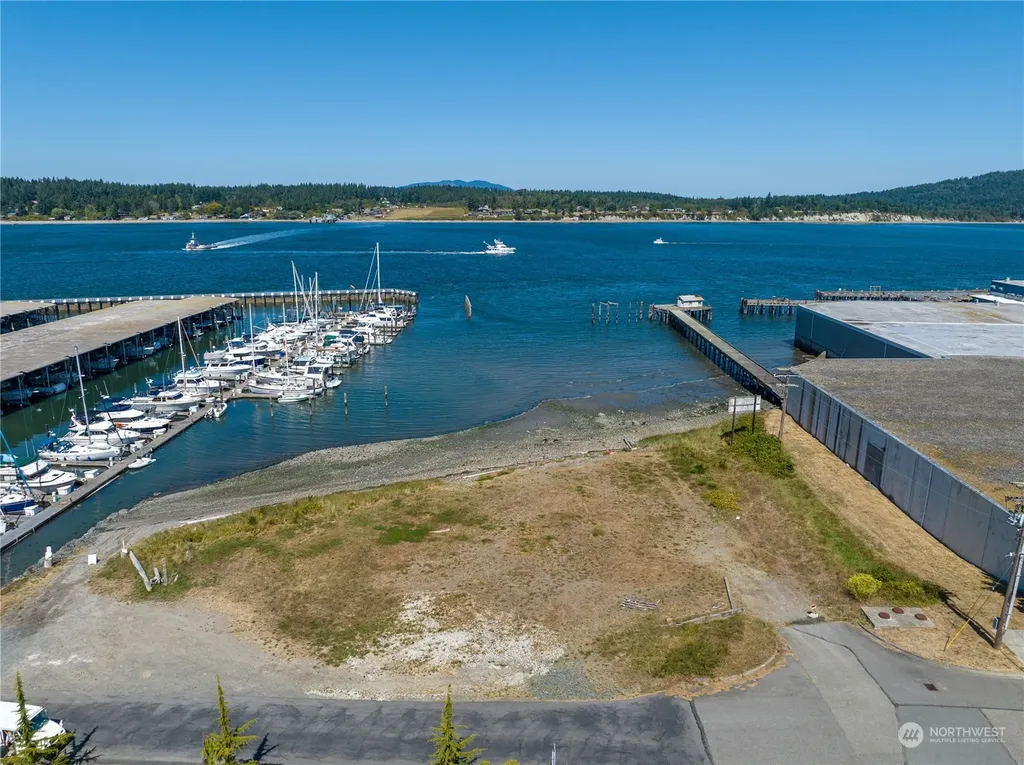 1502 5th Street Anacortes WA 98221