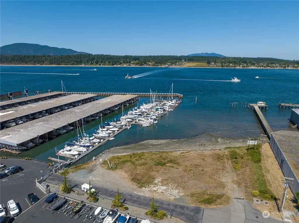 1502 5th Street Anacortes WA 98221
