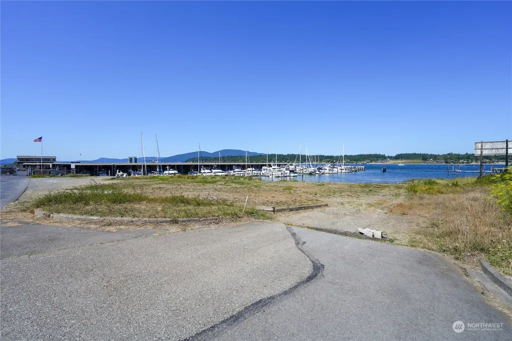 1502 5th Street Anacortes WA 98221