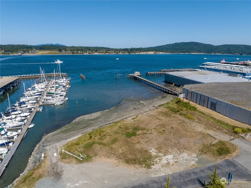1502 5th Street Anacortes WA 98221