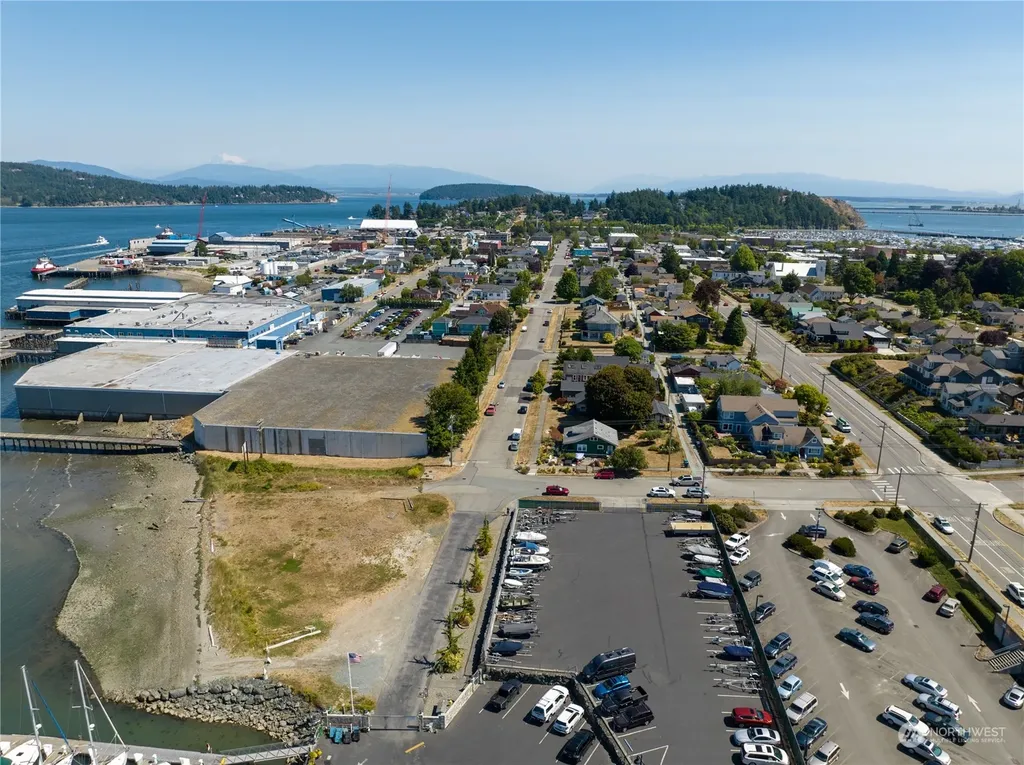 1502 5th Street Anacortes WA 98221