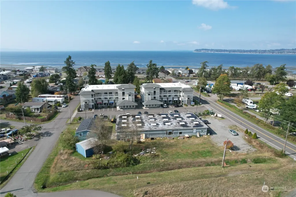 4817 Alderson Blaine WA 98230