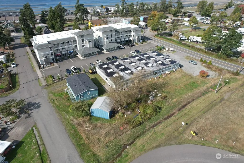 4817 Alderson Blaine WA 98230
