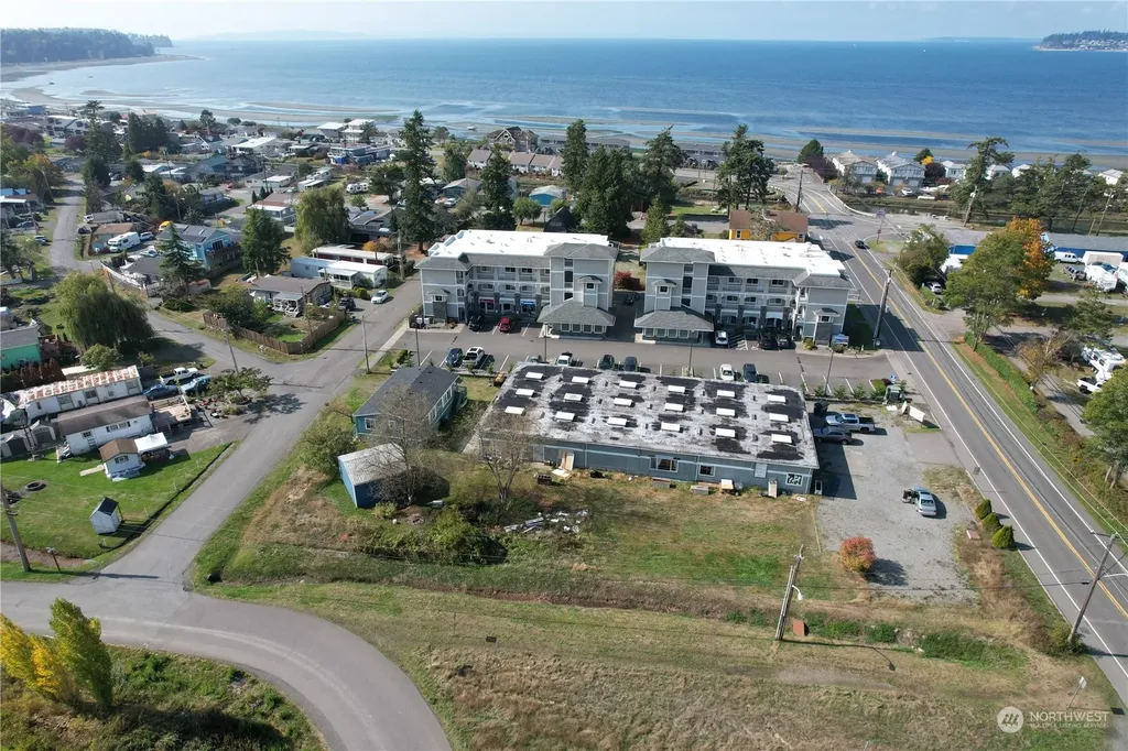 4817 Alderson Blaine WA 98230