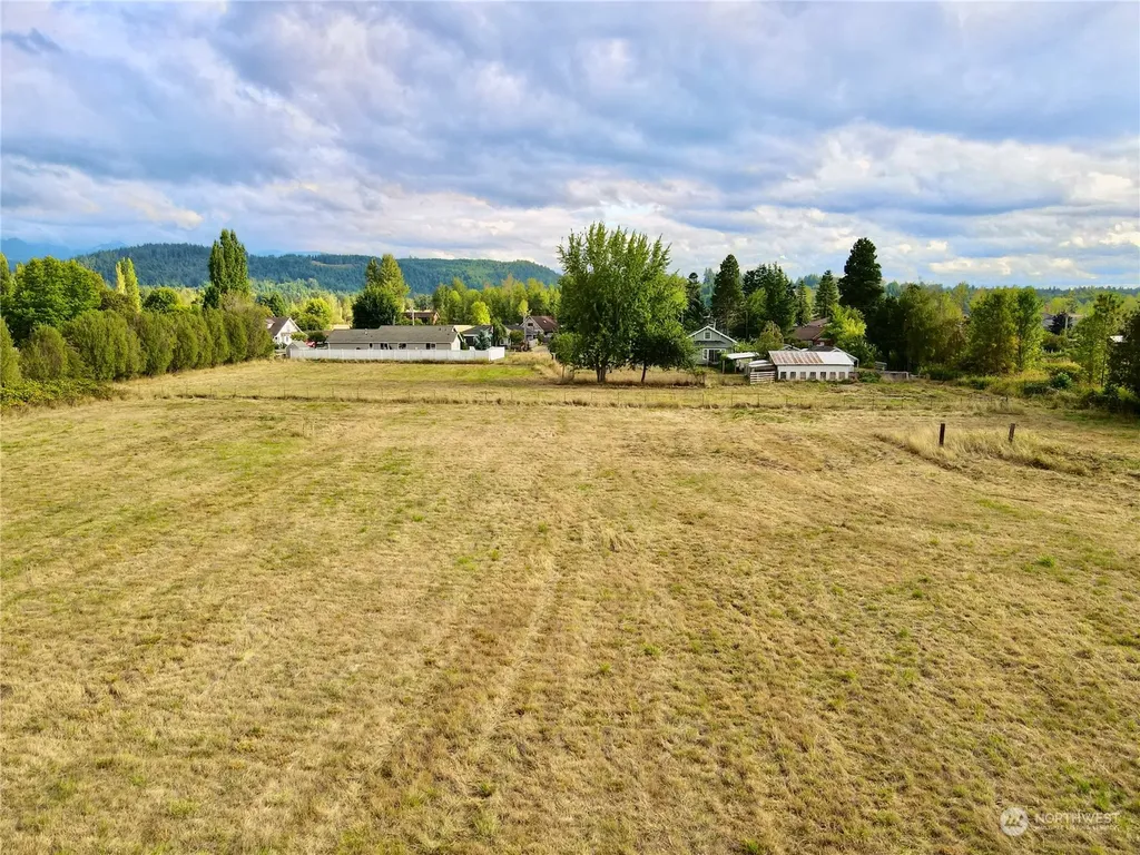 1684 Collins Road Buckley WA 98321