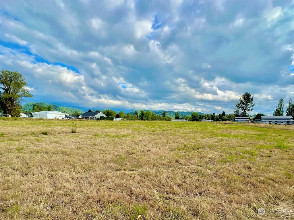 1684 Collins Road Buckley WA 98321