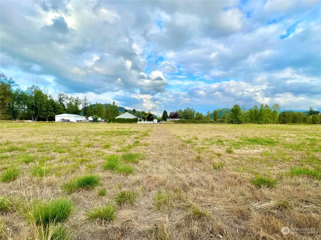 1684 Collins Road Buckley WA 98321
