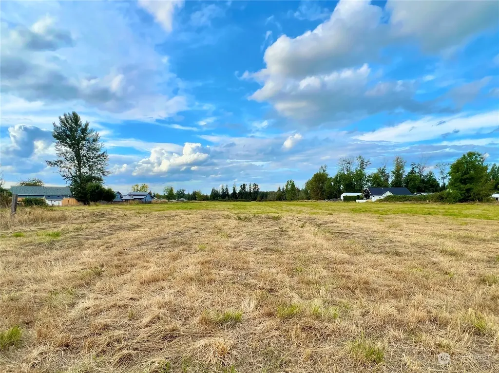 1684 Collins Road Buckley WA 98321