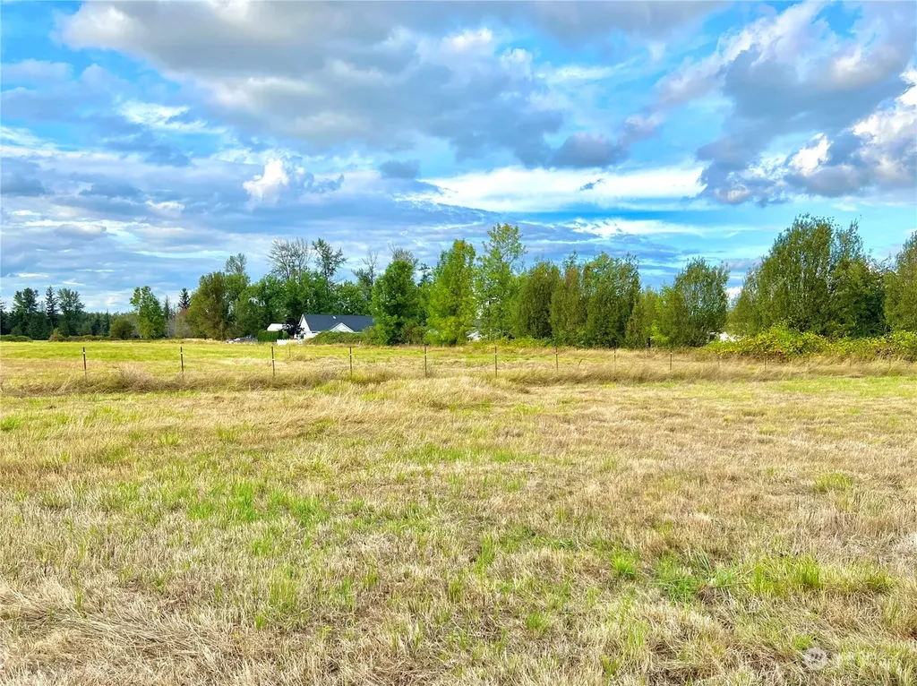 1684 Collins Road Buckley WA 98321