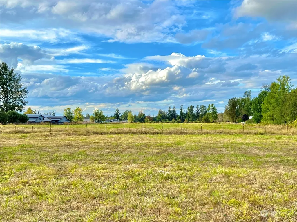1684 Collins Road Buckley WA 98321