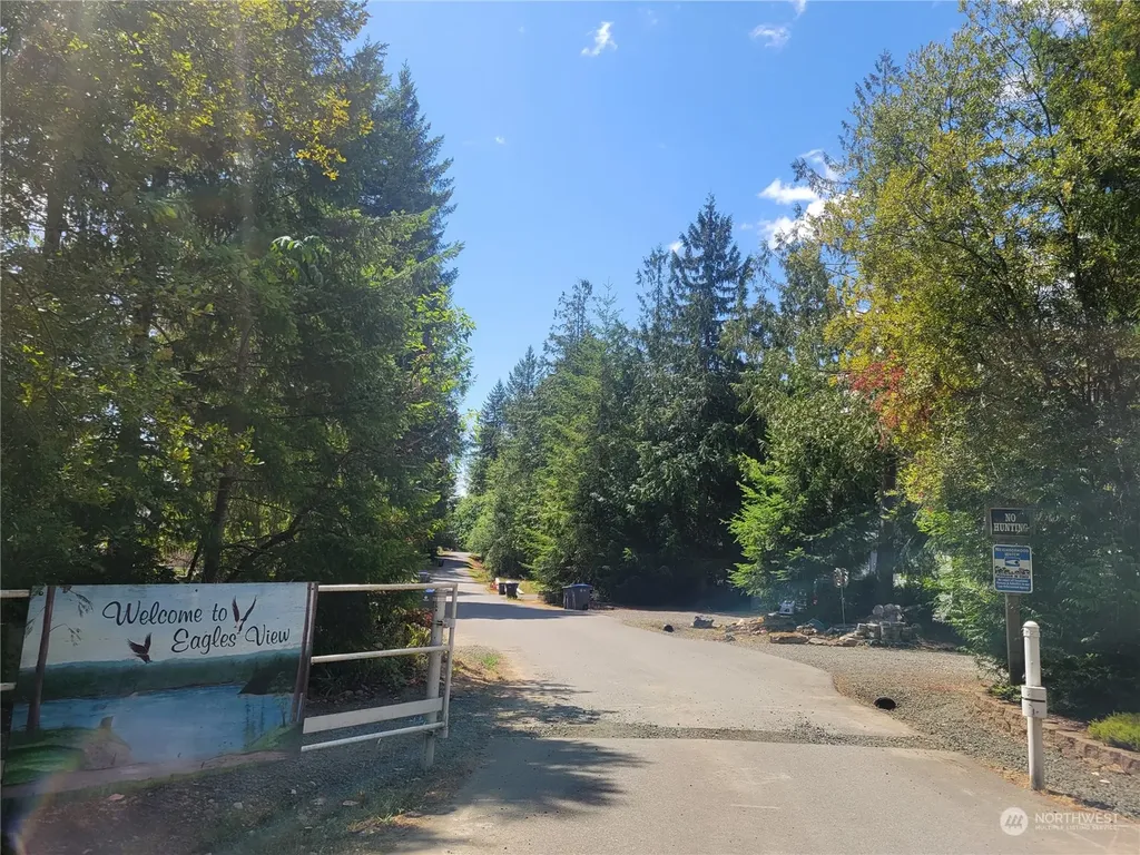 900 E Wilson Way Grapeview WA 98546