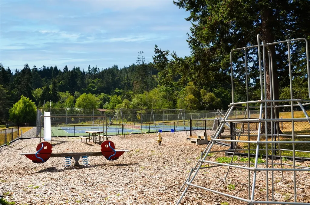 486 Wanapum Drive La Conner WA 98257