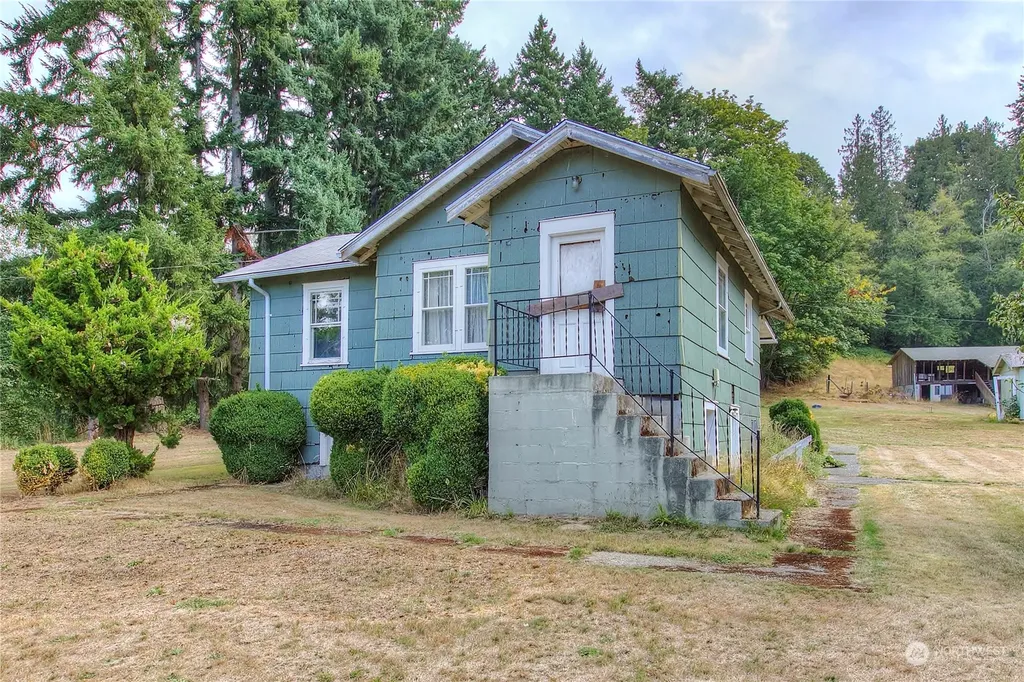 6522 State Hwy 303 NE Bremerton WA 98311