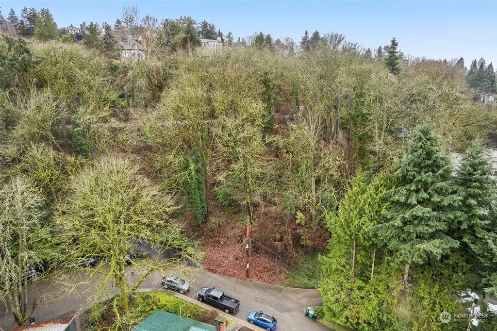 2211 16th Avenue E Seattle WA 98112