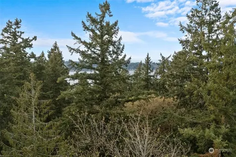 19700 SE 17th Street Sammamish WA 98075