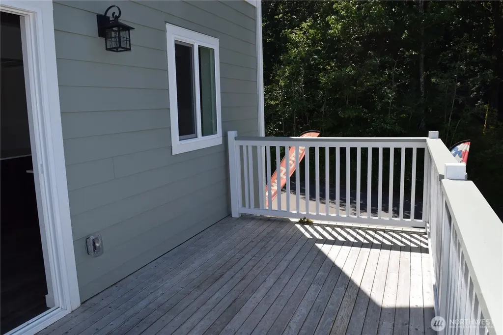 6997 E Bullseye Street Port Orchard WA 98366
