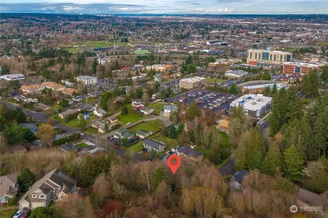 1900 5th Street SE Puyallup WA 98372