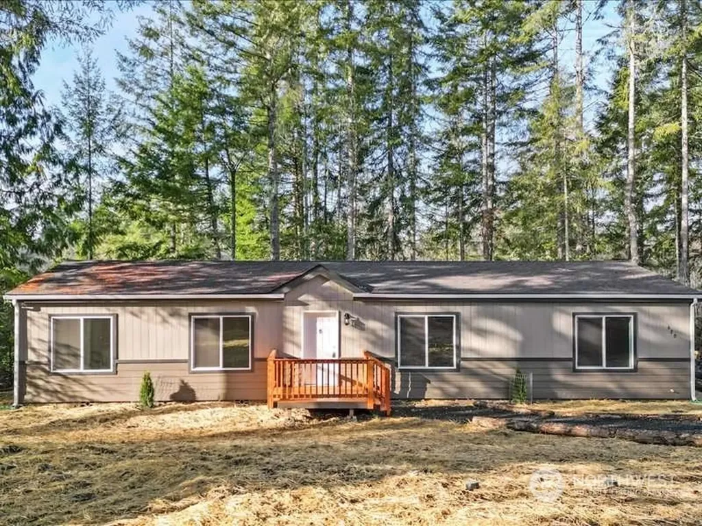 670 E Wilson Way Grapeview WA 98546