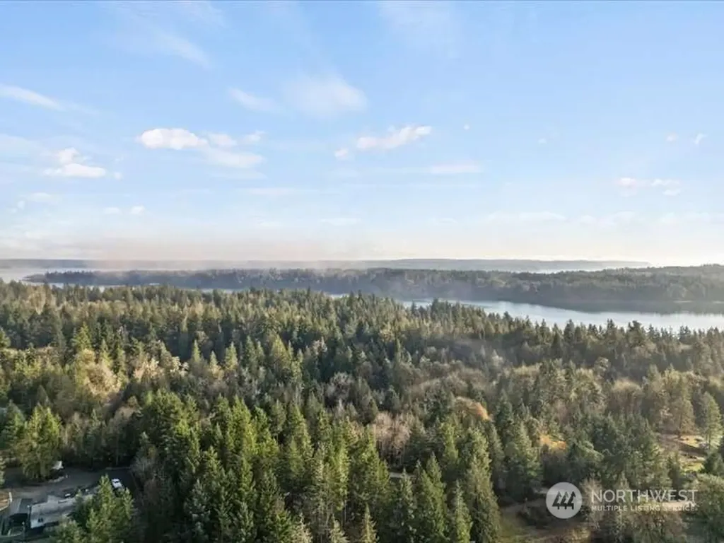 670 E Wilson Way Grapeview WA 98546