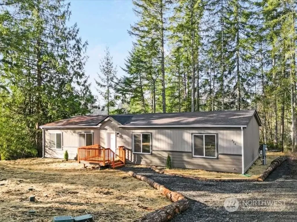 670 E Wilson Way Grapeview WA 98546