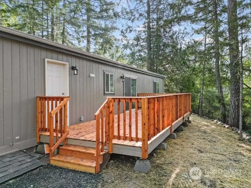 670 E Wilson Way Grapeview WA 98546
