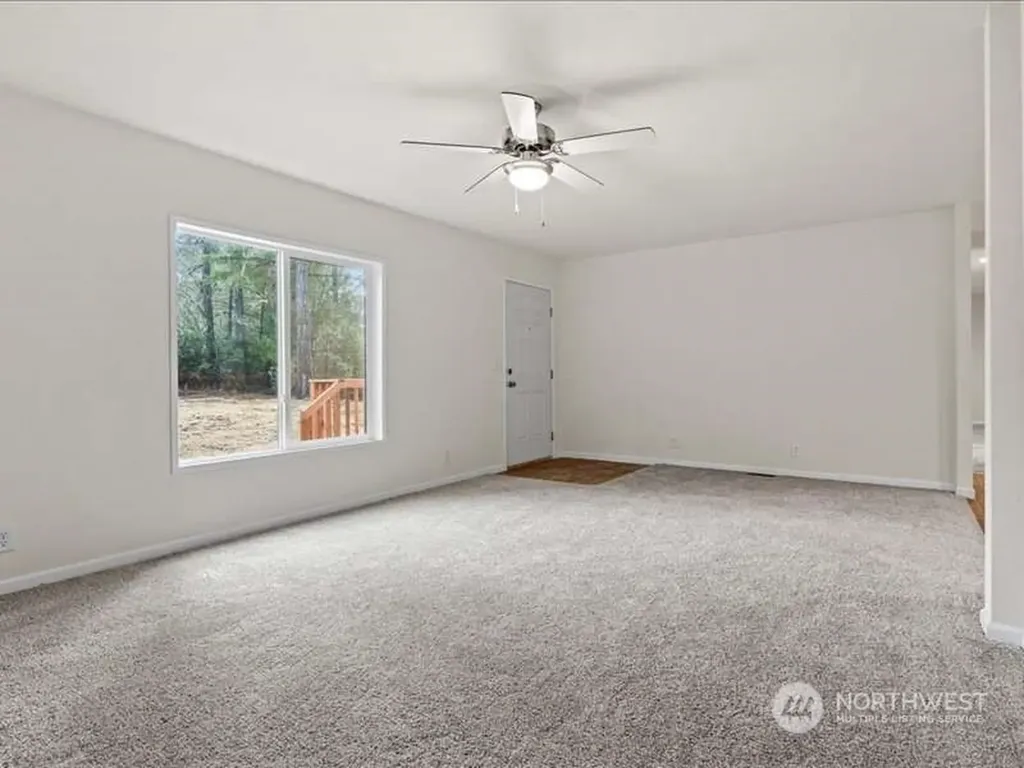 670 E Wilson Way Grapeview WA 98546