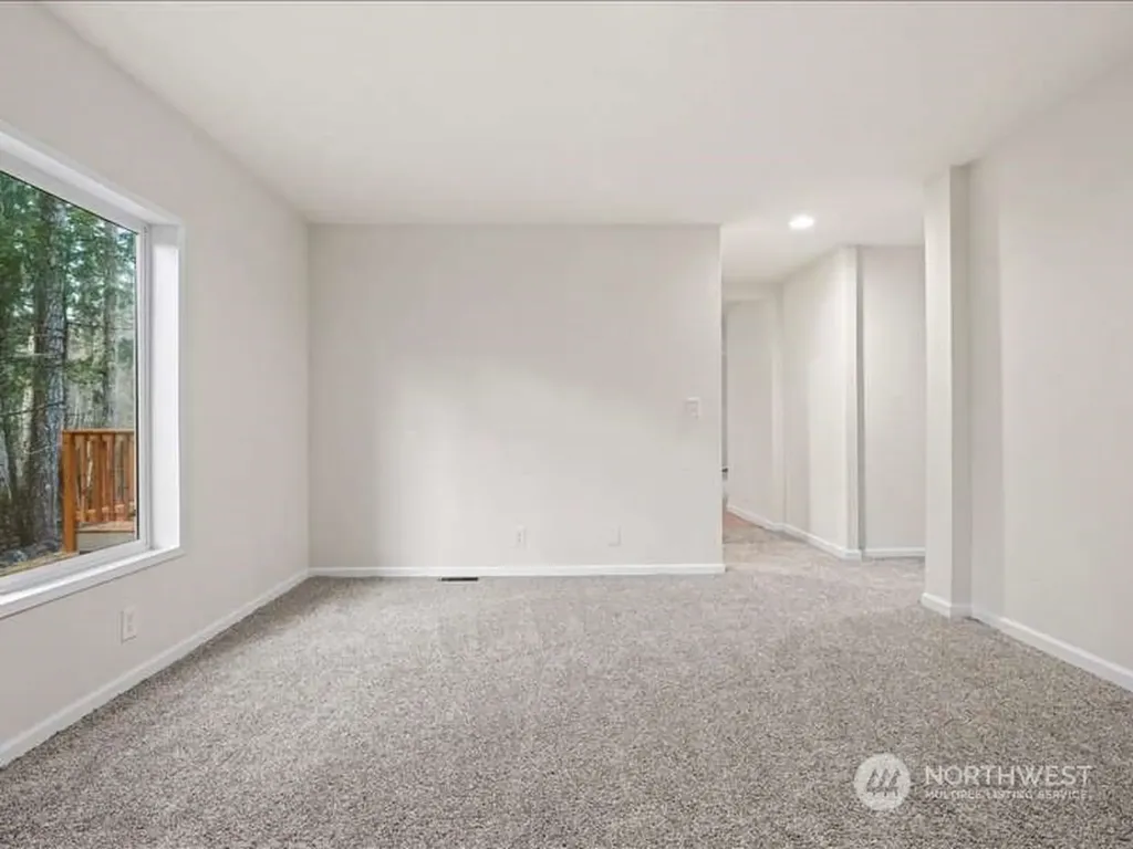 670 E Wilson Way Grapeview WA 98546