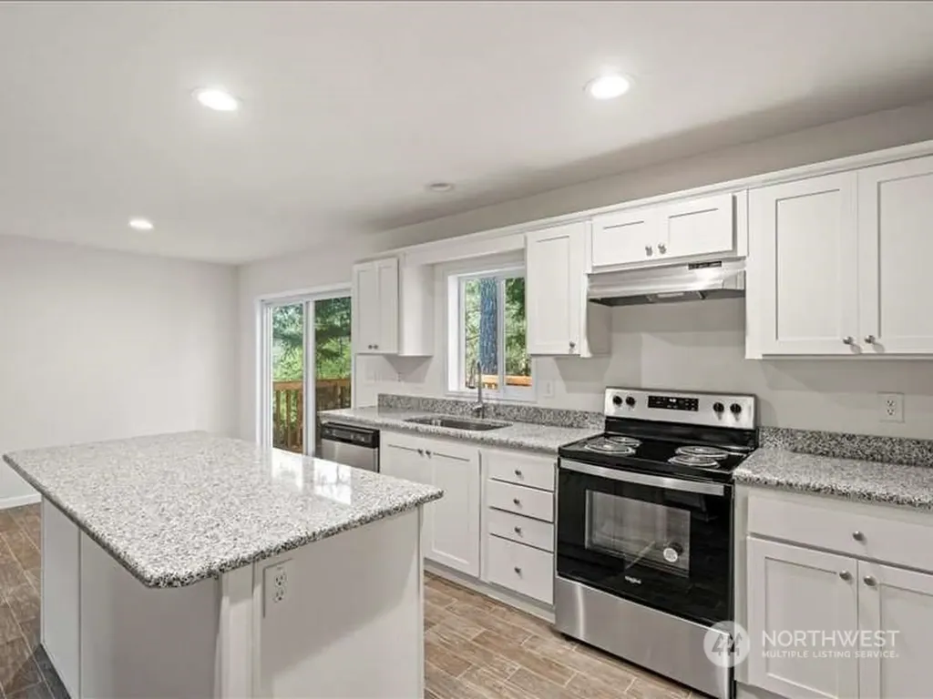 670 E Wilson Way Grapeview WA 98546