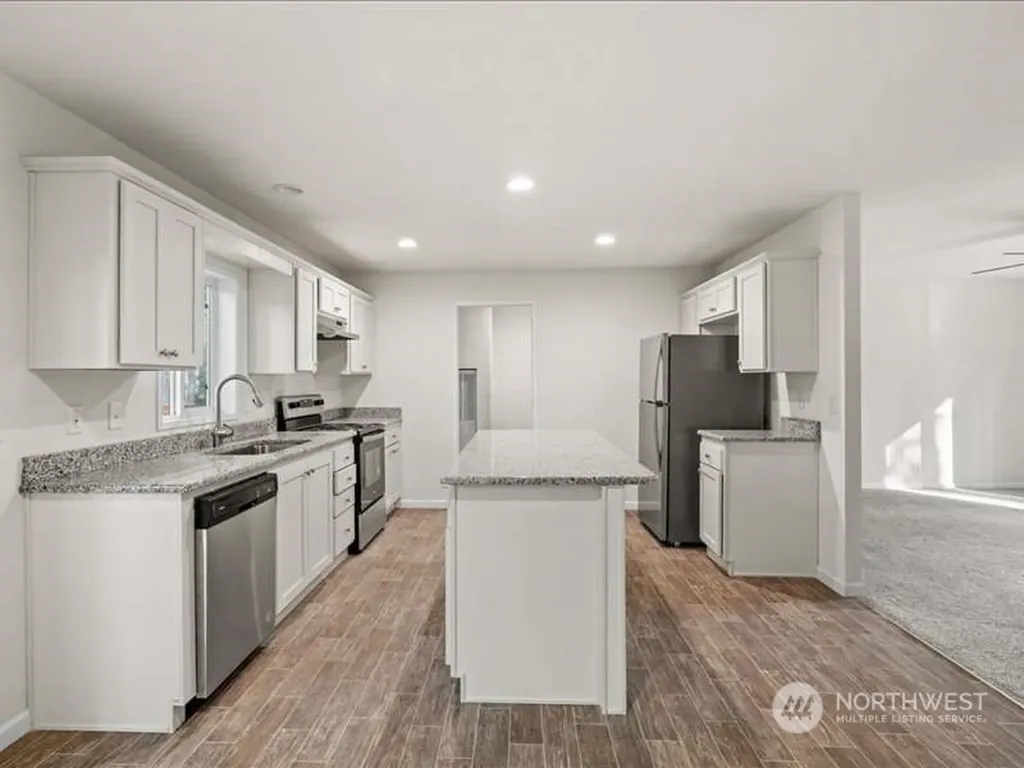 670 E Wilson Way Grapeview WA 98546