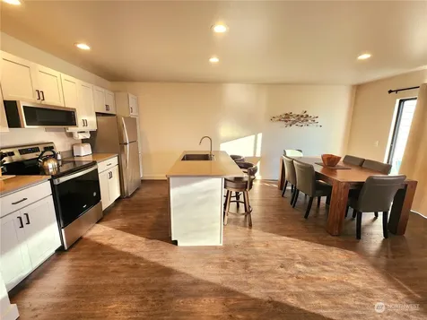 1 Lodge 629-h Manson WA 98831