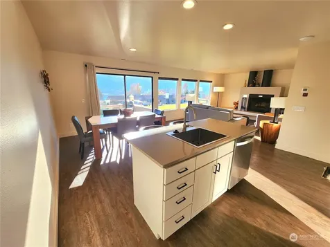 1 Lodge 629-h Manson WA 98831
