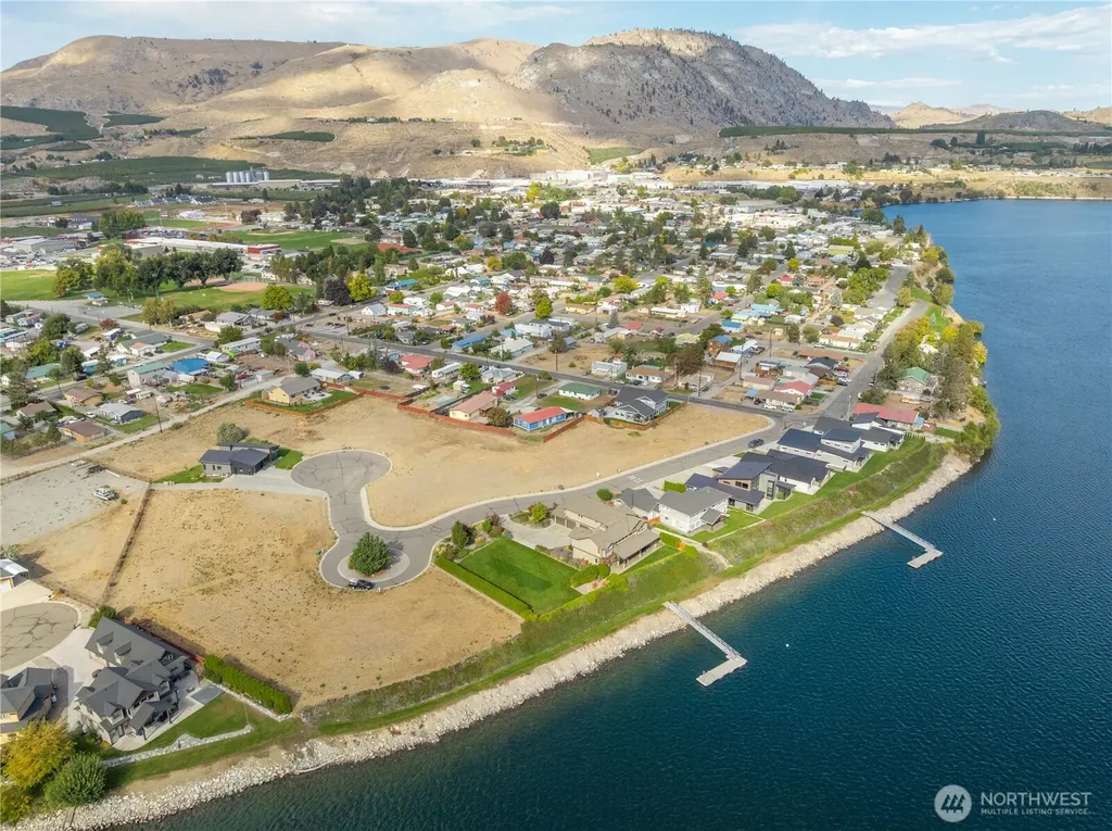 714 3rd Street Brewster WA 98812