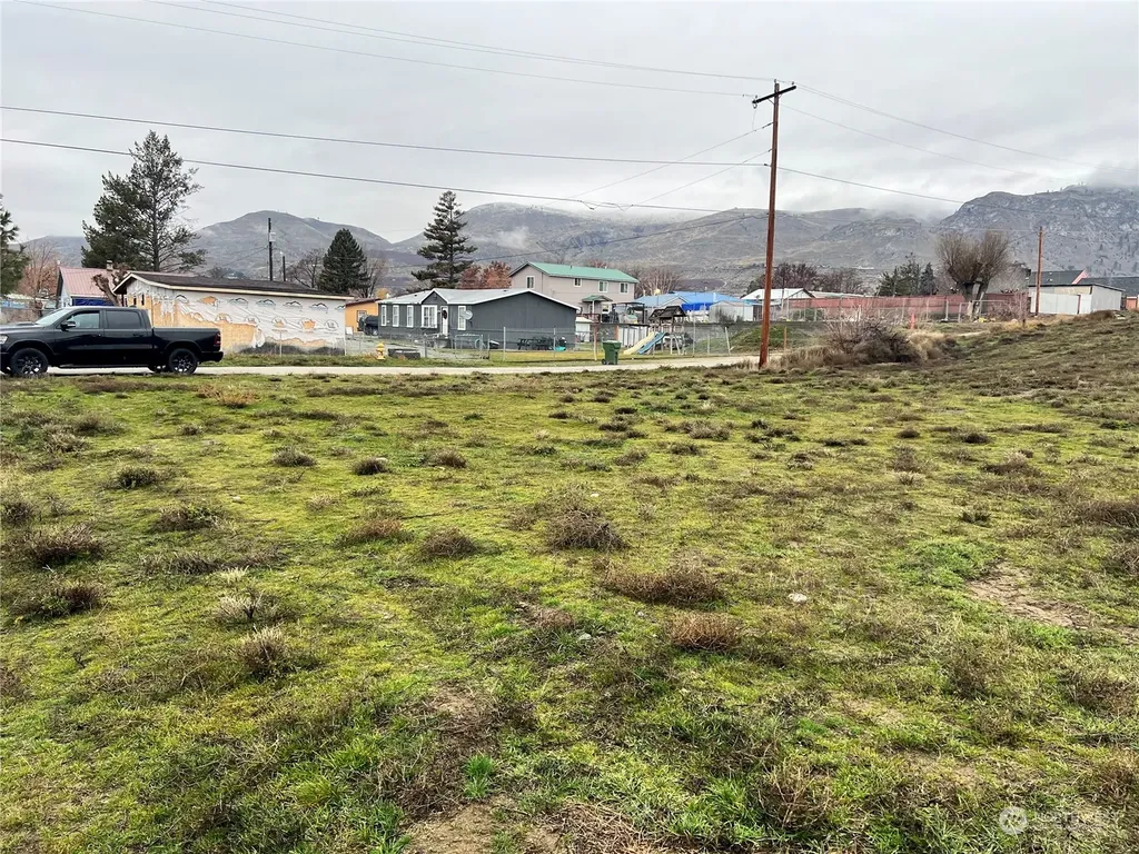 714 3rd Street Brewster WA 98812